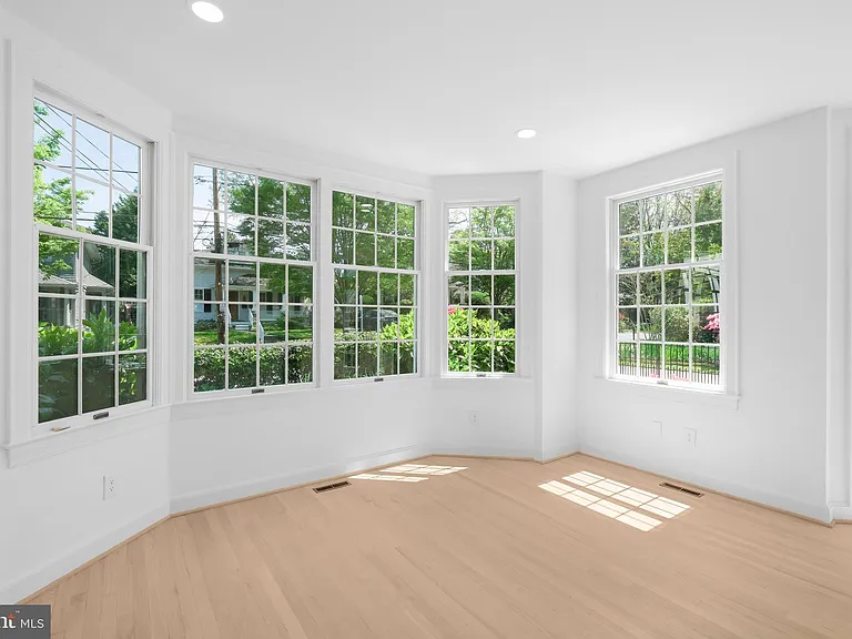 4400 Ridge St — Photo 7
