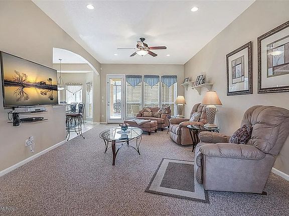 4th image of 4532 Comanche Trail Blvd