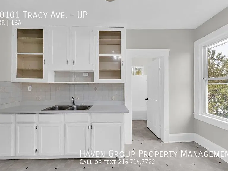 20101 Tracy Ave #UP — Photo 11