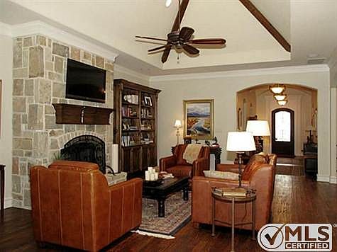 3rd image of 1721 Rock Dove Cir