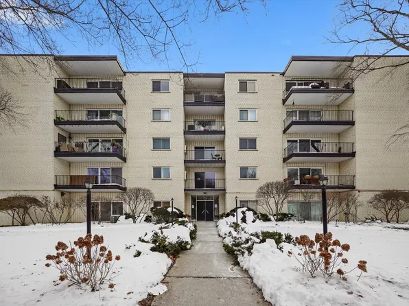 820 Oakton St APT 3A, Evanston, IL 60202