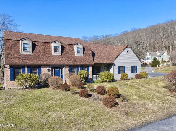 231 N 7th St, Trevorton, PA 17881