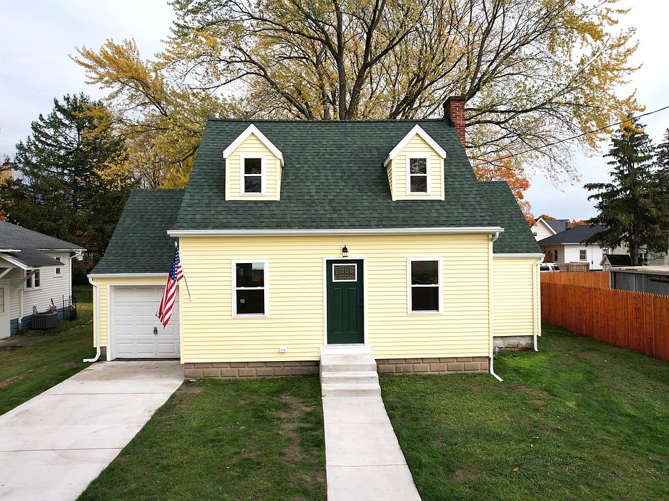 1st image of 104 N Reinberg Ave