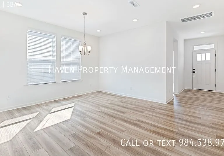 121 Shadowdale Ln — Photo 17