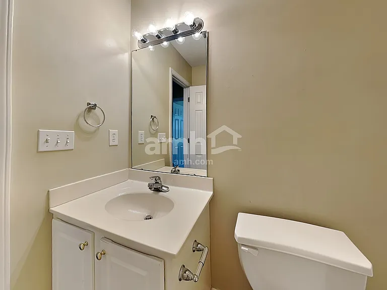 301 Kingfisher Dr — Photo 13