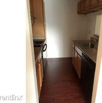 3rd image of 8621 Bonaire Bay Ln APT 303