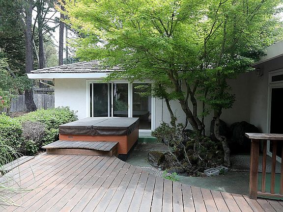 2nd image of 360 Elysian Fields Dr