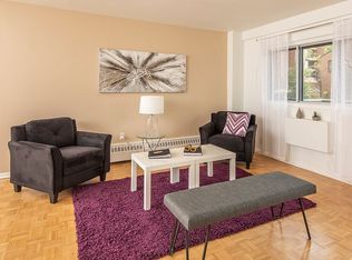 124 Springfield Rd #1-BEDROOM, Ottawa, ON K1M2C8