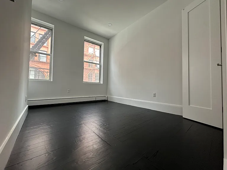 181 Grand St #1 — Photo 8