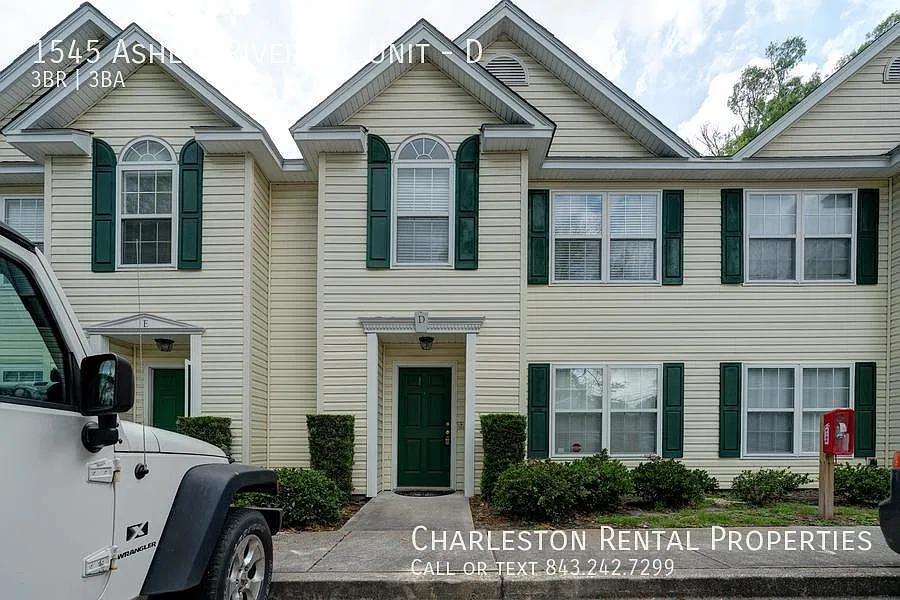1545 Ashley River Rd #D