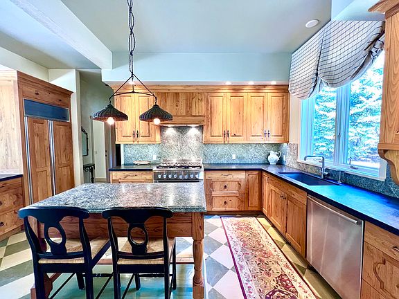 4th image of 110 Galena Ct