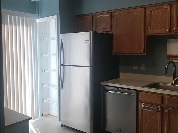 3rd image of 10654 Wakeman Dr