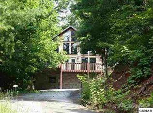2865 Henry Huskey Ln, Sevierville, TN 37862