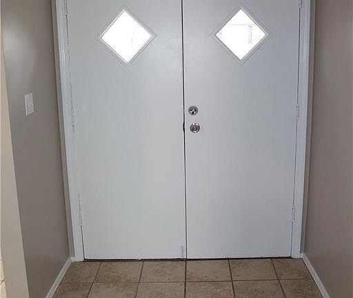 4th image of 111 SE Brentwood Dr