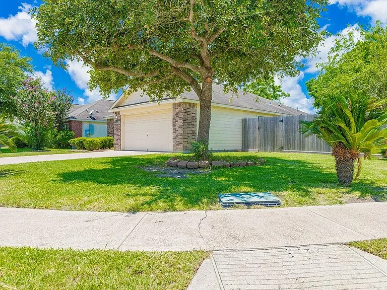 9514 Amberjack Dr — Photo 8