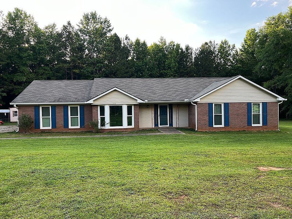 1st image of 2376 Mount Airy Rd