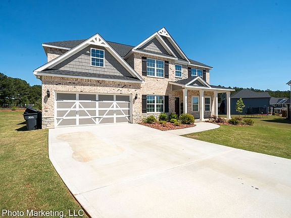 2nd image of 121 Bella Dr