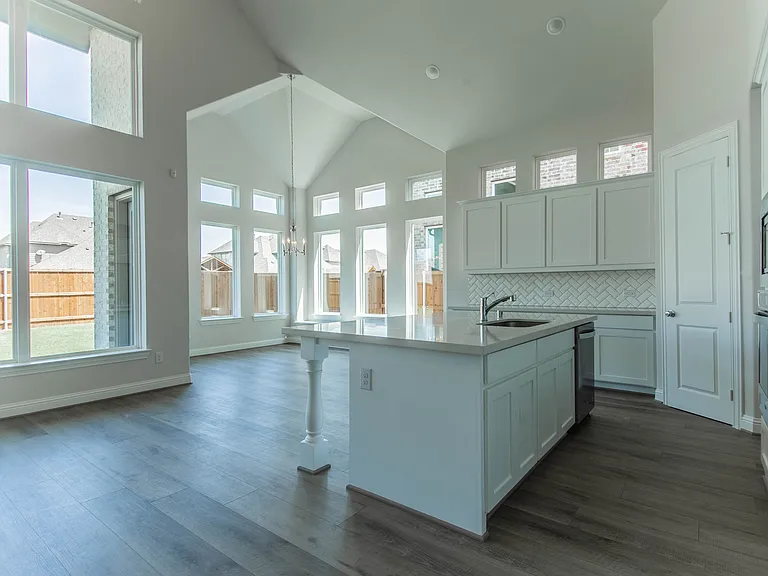 1010 Hunters Creek Dr — Photo 8