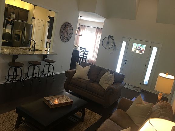 4th image of 308 Cedar Point Ct