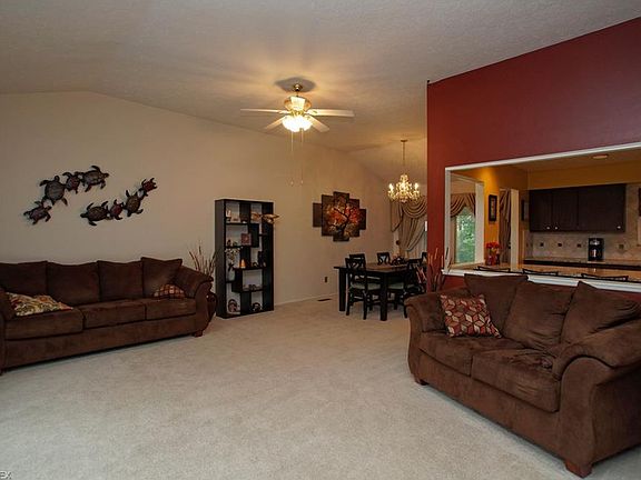 5th image of 6025 Dorothy Dr