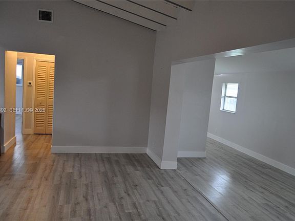 5th image of 4035 E 2nd Ave