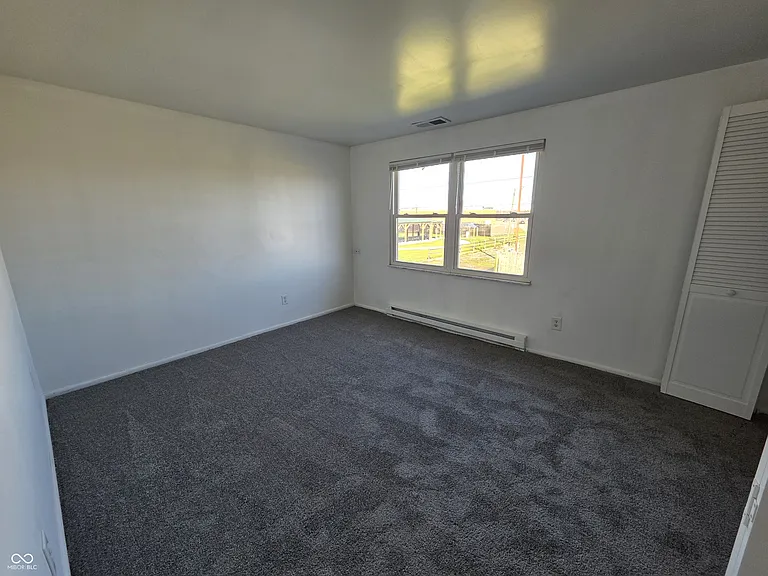 3815 Biscayne Rd — Photo 10
