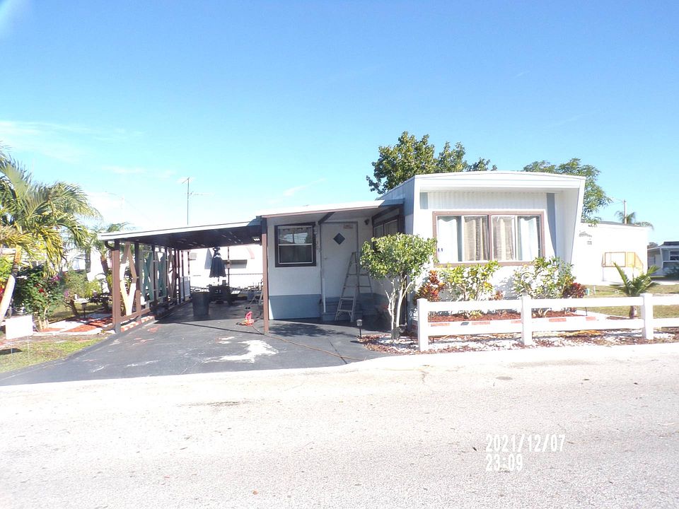 1st image of 4000 24th St N #301