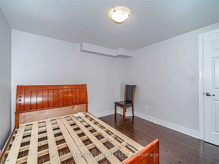 47 Whiteleaf Cres #BASEMENT — Photo 12