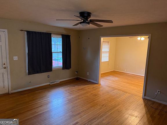 5th image of 114 Beech Creek Dr NW