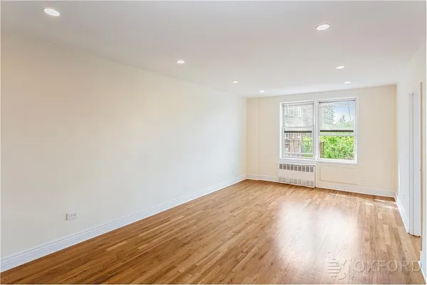 Sold by Oxford Property Group | media 14