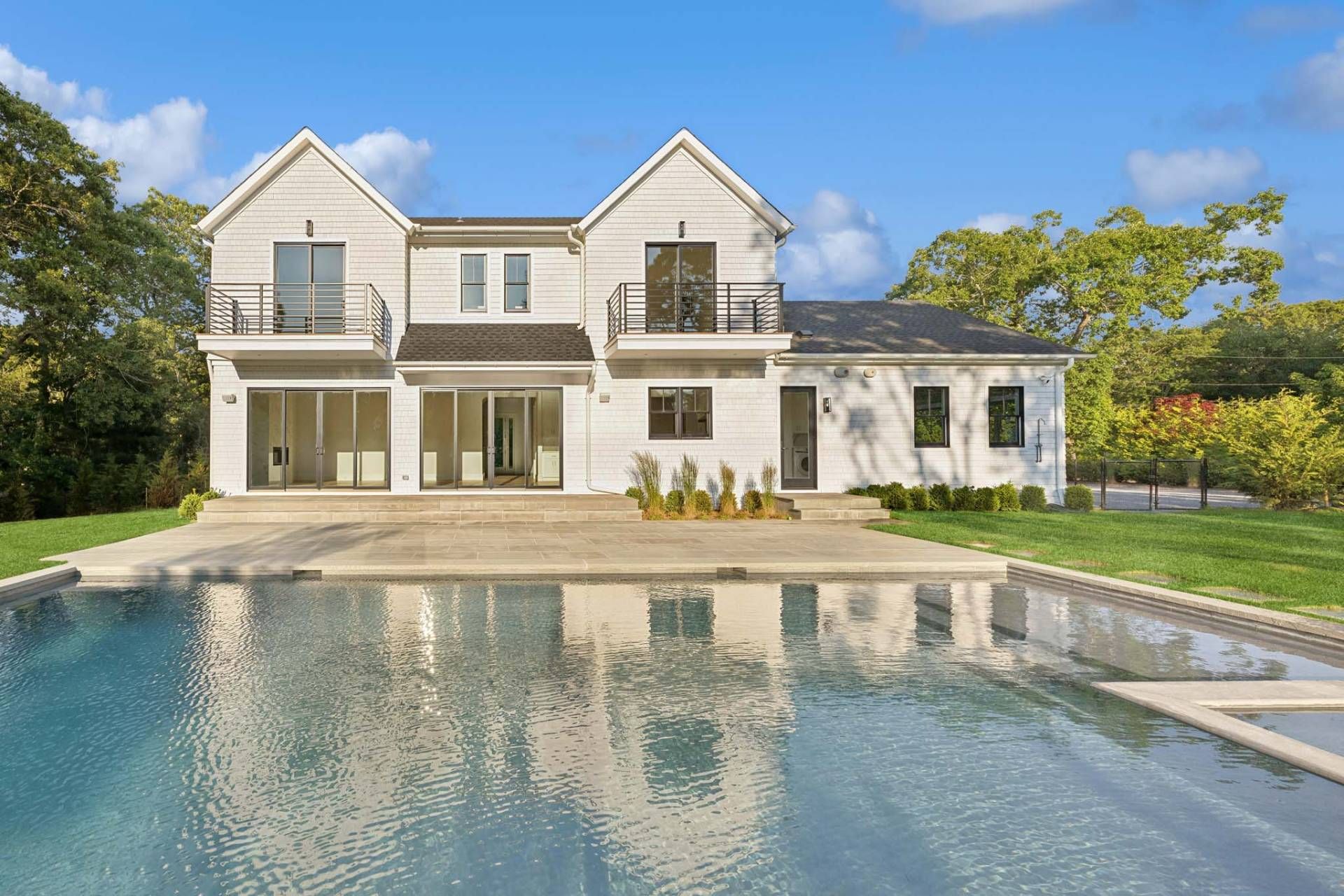 15 Summit Blvd, Westhampton, NY 11977 Out East