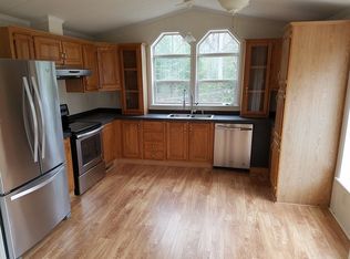 327 Lakeview Rd, Glenburn, ME 04401
