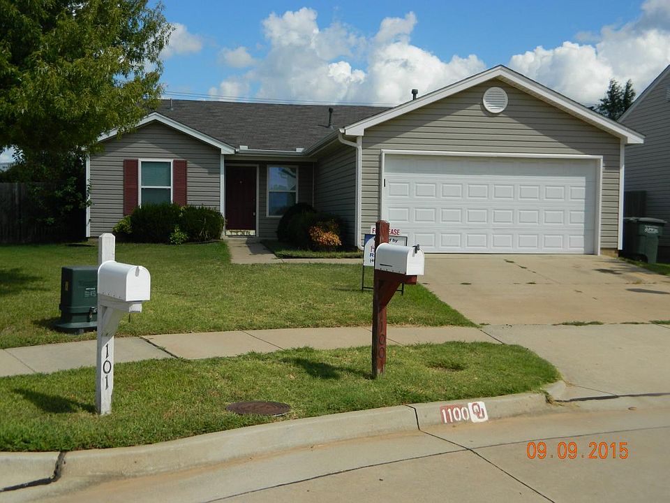 1100 Abigail Court, Edmond, OK