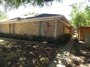 3642 Stables Ln, Dallas, TX 75229