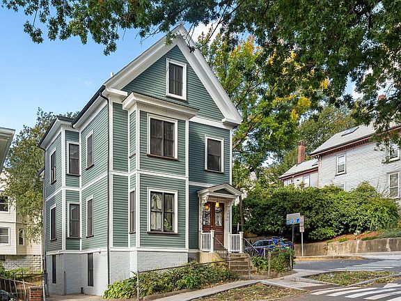 2nd image of 108 School St