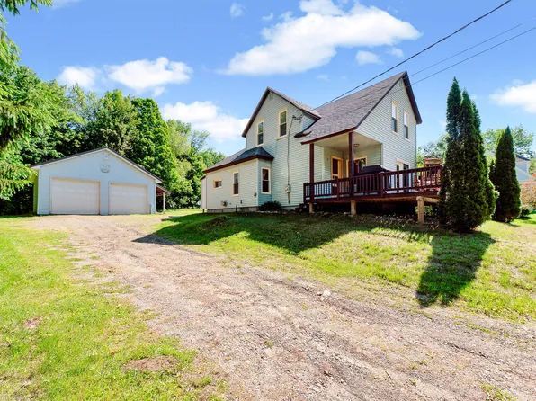 28 Prospect Street, Wilton, ME 04294