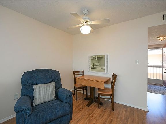 3rd image of 1520 Glen Oaks Dr E Unit 352C