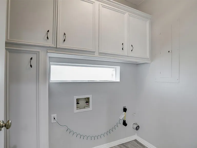 112 Harbour Town Dr — Photo 16