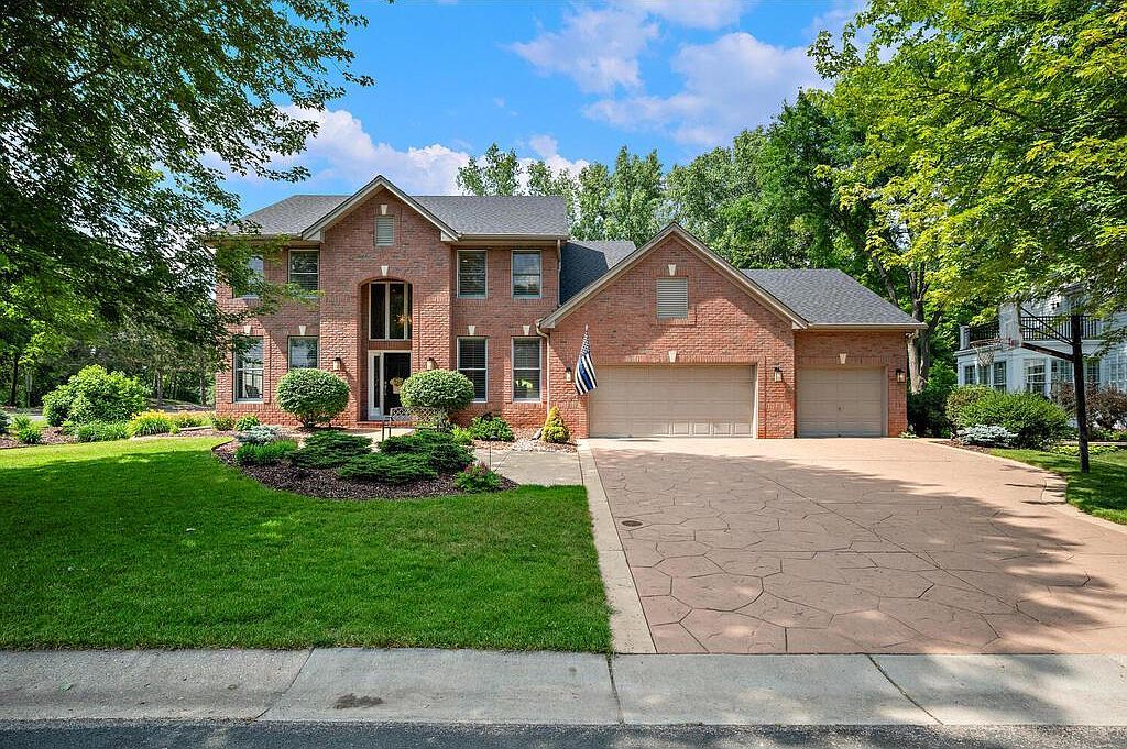 835 Hidden Meadow Trl, Eagan, MN 55123 Zillow