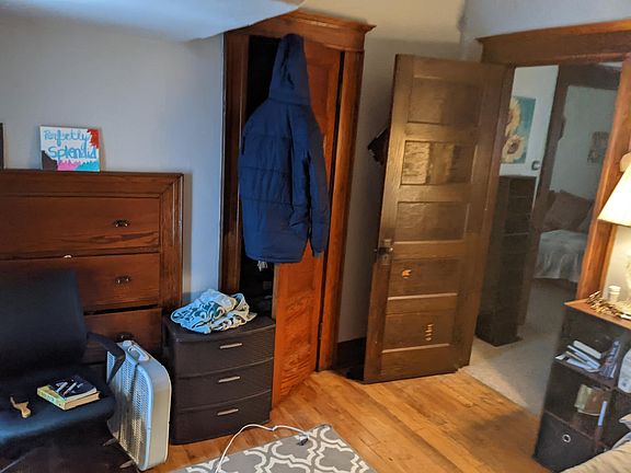 4th image of 185 Hughes Ave