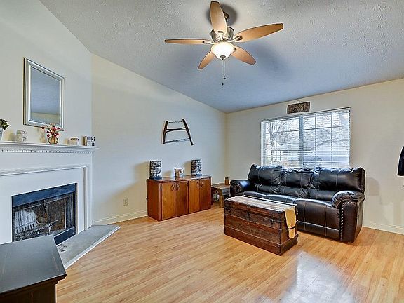 5th image of 18772 Northridge Dr