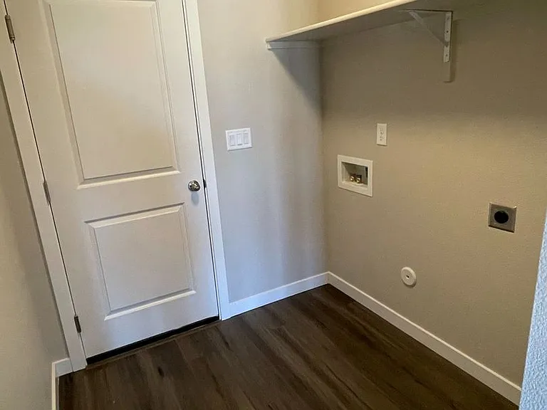 10371 Longtail Dr — Photo 31