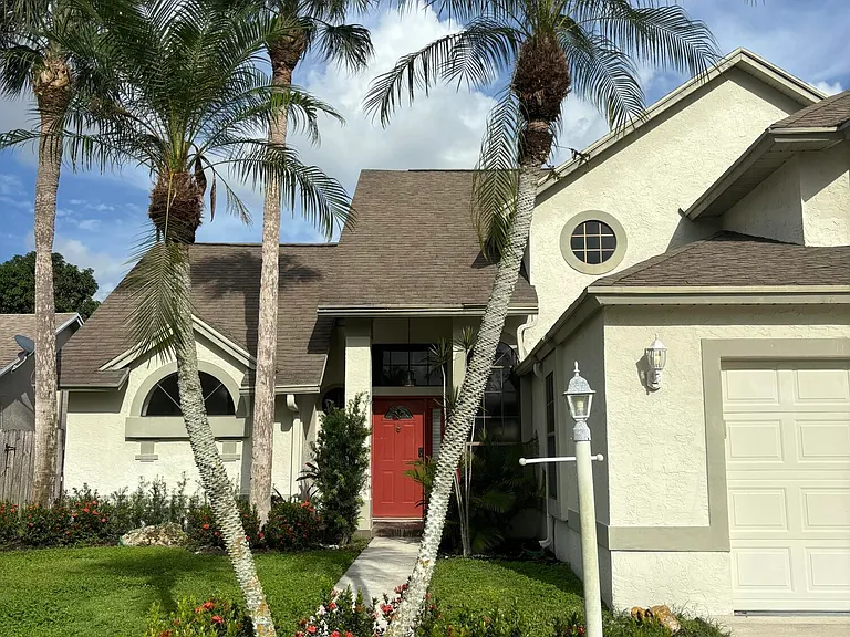 12989 Meadowbreeze Dr — Photo 4