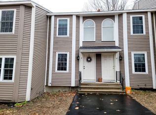 180 Mill St APT 11, Auburn, ME 04210
