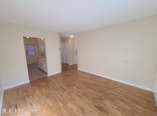 4122 W 120th St APT B, Hawthorne, CA 90250