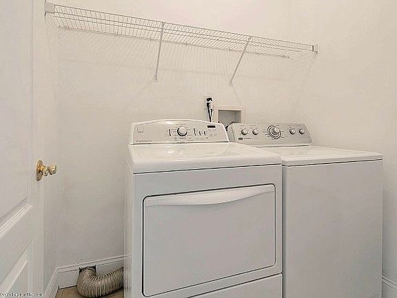 4th image of 2292 S Tapestry Ct
