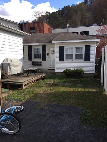 2nd image of 139 Myra Barnes Ave