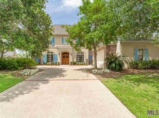 813 Grand Lakes Dr, Baton Rouge, LA 70810