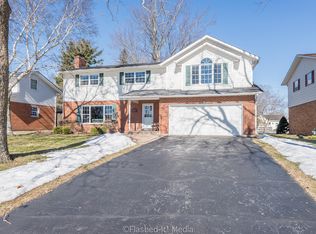 1011 Garden Ave, Geneva, IL 60134