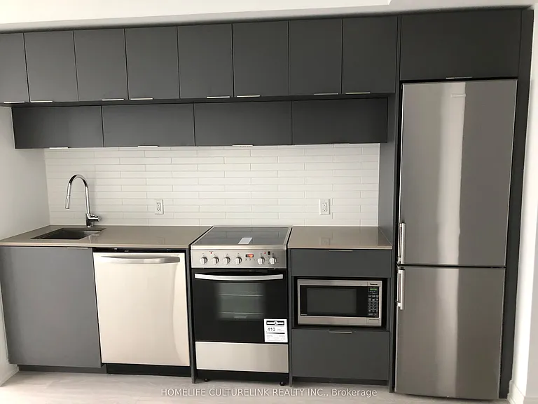 181 Dundas St E #4108 — Photo 3